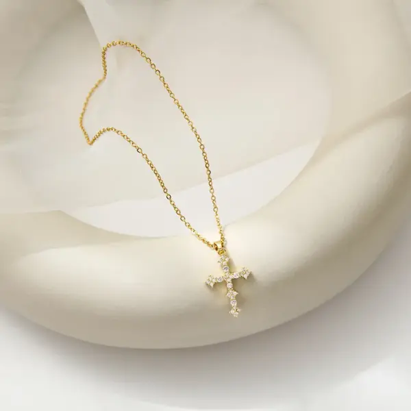 Wholesale Retro Cross Stainless Steel Inlay Rhinestones Pendant Necklace