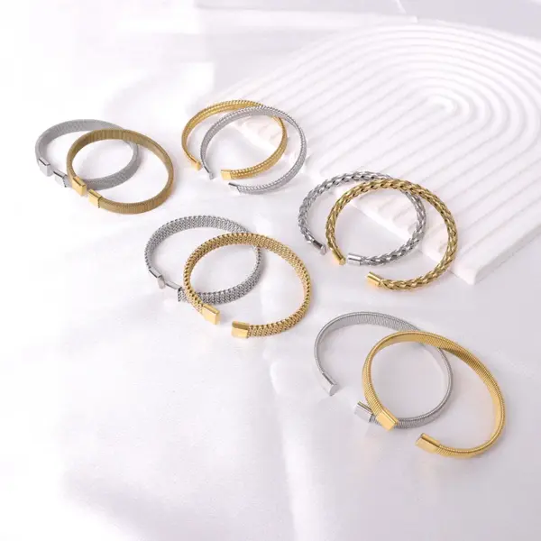 Wholesale Casual Simple Style Solid Color Stainless Steel Plating Bangle
