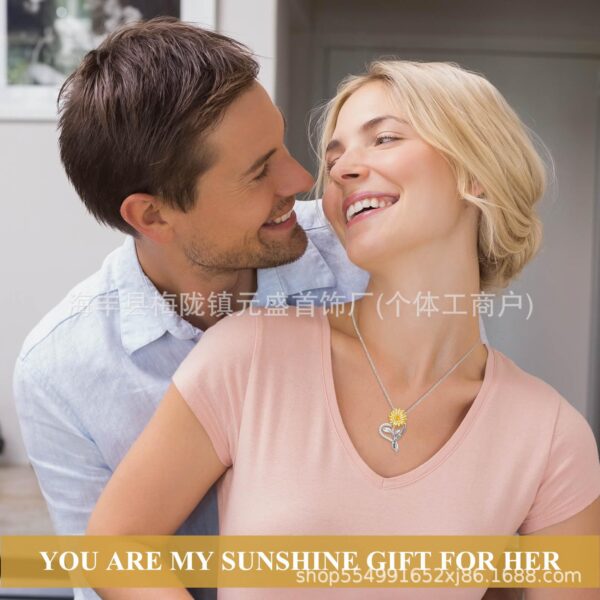 Wholesale European and American Cross-Border S925 Sterling Silver Sunflower Necklace Women's Amazon Sunflower Pendant Mother's Valentine's Day Clavicle Chain