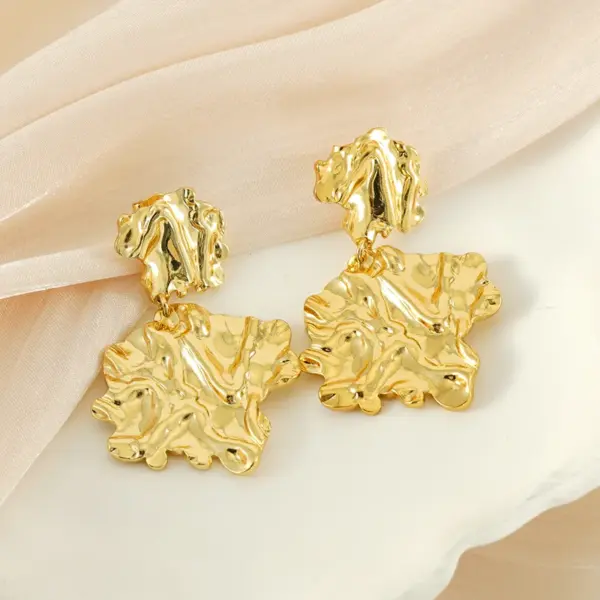 Wholesale 1 Pair Elegant Lady Classic Style Asymmetrical Irregular Solid Color 304 Stainless Steel Titanium Steel Titanium Steel 18K Gold Plated Drop Earrings