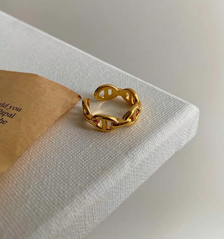 Wholesale 304 Stainless Steel Solid Color PVD Coated 18K Real Gold Plated Simple Style Classic Style Waterproof Non Tarnish Hollow Out Open Rings