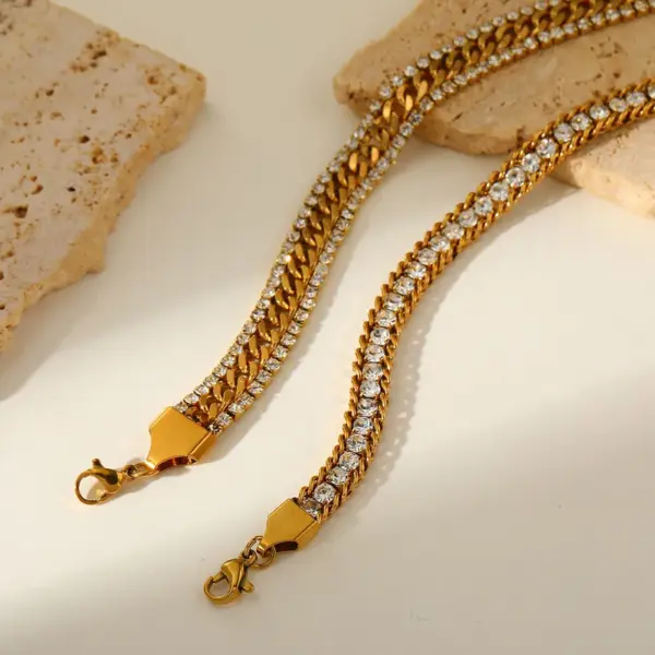 Wholesale Elegant Luxury Stainless Steel 18K Gold Plated Zirconia Geometry Pendant Full Diamond Bracelet Style