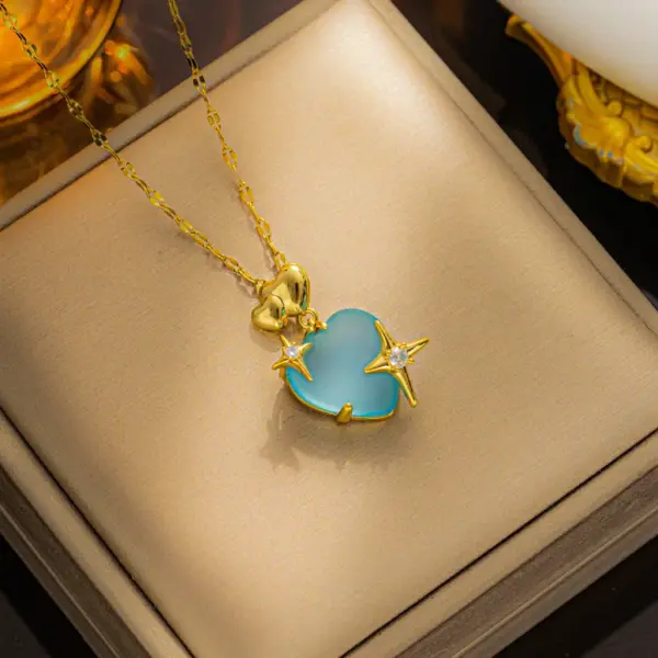 Wholesale PVD Coated Real Gold Plated Heart Shape Stainless Steel Classic Style Waterproof Non Tarnish Titanium Steel Pendant Necklace
