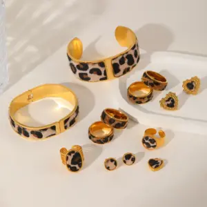 Wholesale Jewelry Elegant Basic Simple Style Geometric Heart Shape Leopard 304 Stainless Steel Plating Rings Bangle Ear Studs