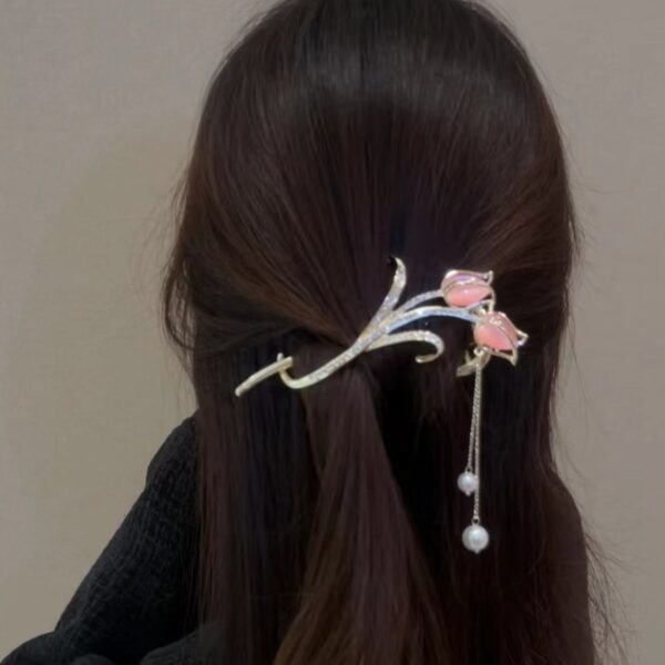 oly-c625bfddde02db2f50d259c0d086182c Wholesale Advanced Cat's Eye Stone Tulip Tassel Hairpin Women's Back of Head Twist Clip Frog Buckle Headess