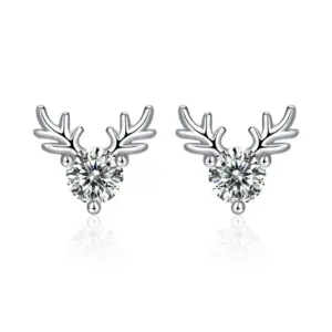Yi Lu Has Your Ear Studs 1 Karat