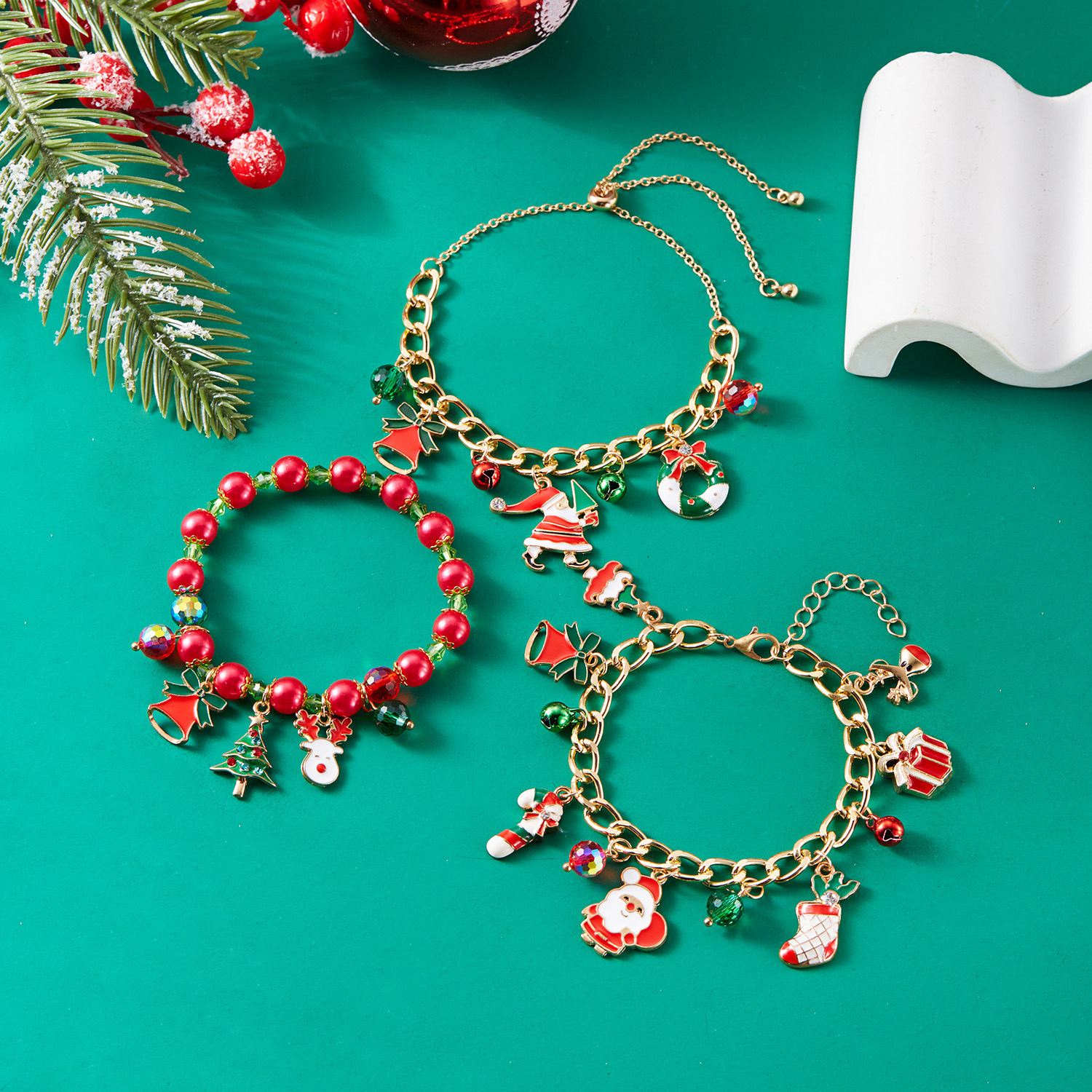 Wholesale Christmas element bracelet bell wreath pull-out bracelet