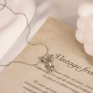 Silver / Letter Y