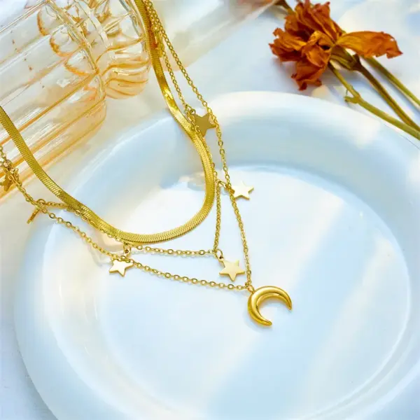 Wholesale Ig Style Star Moon Stainless Steel Plating 18k Gold Plated Layered Necklaces