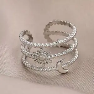 Silver / Average Size / 13#