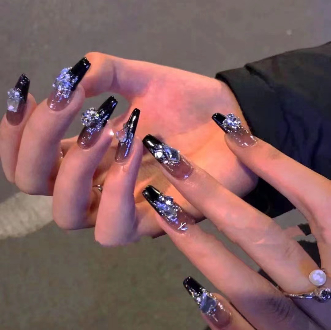 Wholesale Autumn and Winter Dark Flash high-grade French diamond nail piece wear nail piece long cool black hot girl wear nail