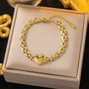 [Tse06] Strap Heart Bracelet / Gold