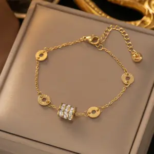 Small Waist Gold 582