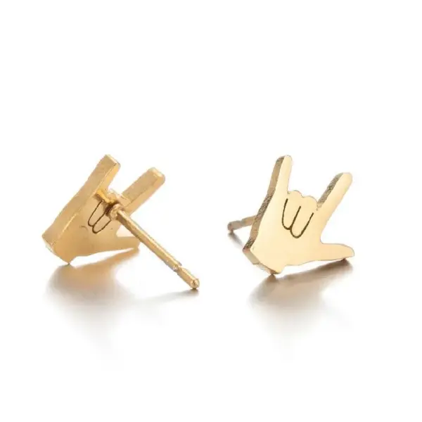 PVD Coated Real Gold Plated Geometric Heart Stainless Steel Simple Style Waterproof Non Tarnish Ear Studs