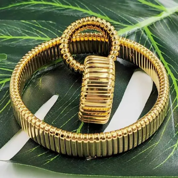 Wholesale PVD Coated Real Gold Plated Geometric 304 Stainless Steel Classic Style Waterproof Non Tarnish Rings