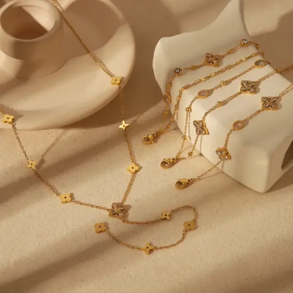 Wholesale Jewelry IG Style French Style Commute Four Leaf Clover Solid Color Flower 304 Stainless Steel Zircon 18K Gold Plated Bracelets Necklace