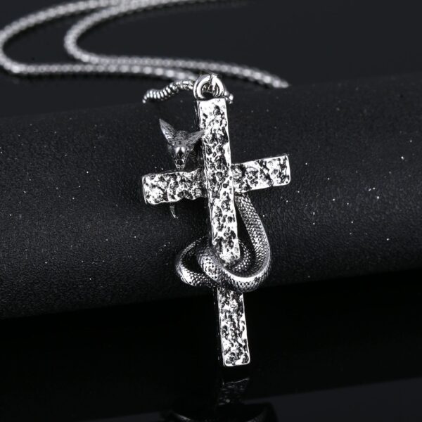 Wholesale Ins Style Necklace Men's Versatile Cross Sweater Chain Internet Celebrity Trendyy Aessories Titanium Steel Necklace