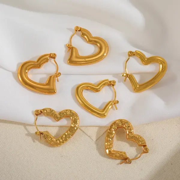 Wholesale 1 Pair Cute Basic Simple Style Irregular Heart Shape Plating 304 Stainless Steel 18K Gold Plated Earrings