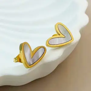 Gold / Average Size / Style 7