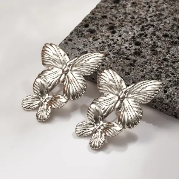 Wholesale Electroplating Golden Plated Stripe Water Droplets Butterfly 304 Stainless Steel IG Style Casual Simple Style Polishing Plating Ear Studs