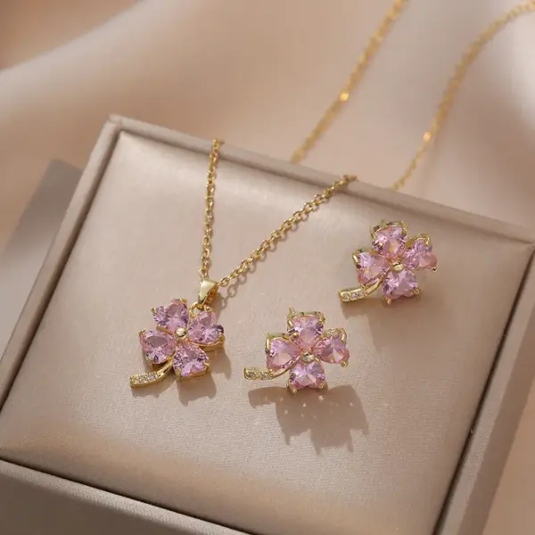 Wholesale Casual Simple Style Four Leaf Clover Heart Shape Titanium Steel Inlay Zircon Earrings Necklace