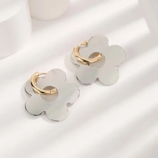 Vacuum Plating Real Gold Plated 18K Gold Flower 304 Stainless Steel Copper Cute Sweet Waterproof Non Tarnish Ear Studs