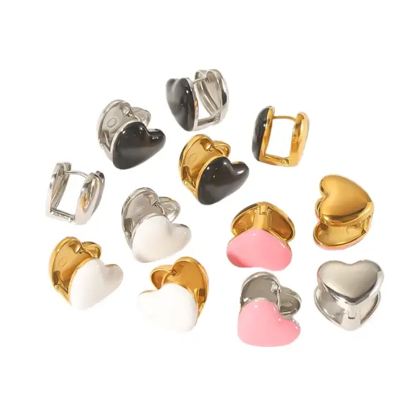Wholesale PVD Coated Real Gold Plated 18K Gold Heart Shape 304 Stainless Steel Simple Style Waterproof Non Tarnish Ear Studs
