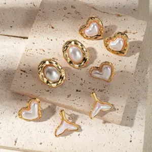 Wholesale PVD Coated 14K Gold Real Gold Plated Oval Heart Shape 304 Stainless Steel Sweet Waterproof Non Tarnish Ear Studs