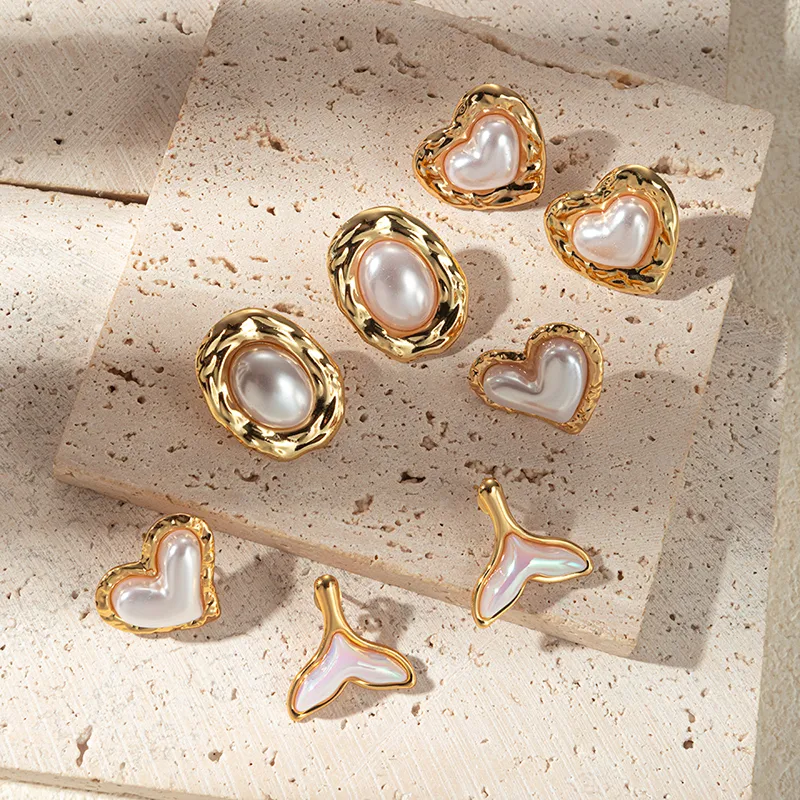 Wholesale PVD Coated 14K Gold Real Gold Plated Oval Heart Shape 304 Stainless Steel Sweet Waterproof Non Tarnish Ear Studs