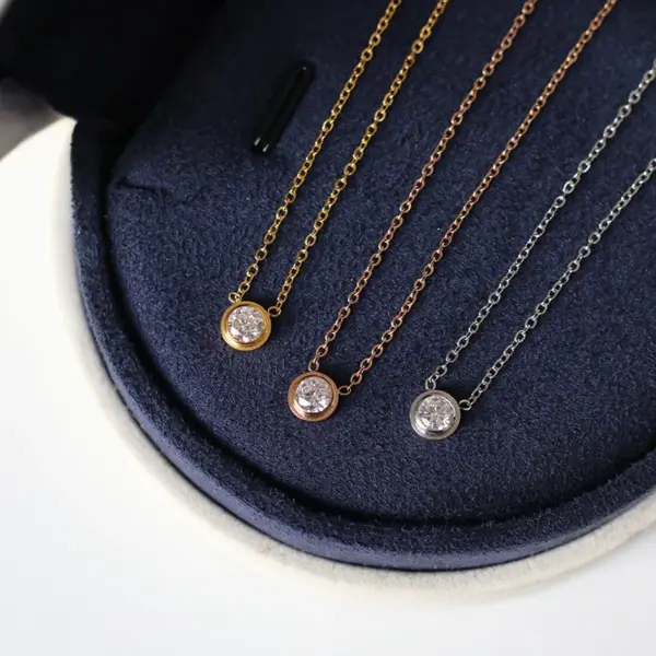 Wholesale PVD Coated Real Gold Plated 18K Gold Round 304 Stainless Steel Simple Style Waterproof Non Tarnish 304 Stainless Steel Pendant Necklace