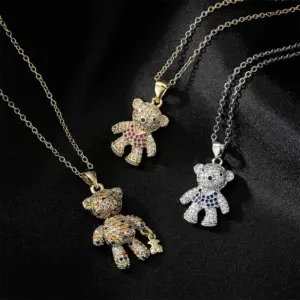 Wholesale New Copper Micro-inlaid Zircon Cute Bear Pendant Golden Necklace Wholesale