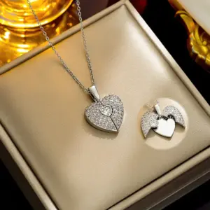 339 Open and Close Heart Necklace / Silver