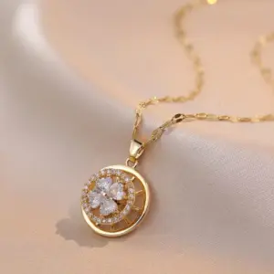 X2120 Rotating Four-leaf Clover Necklace