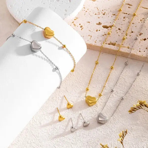 Wholesale Casual Elegant Lady Heart Shape Titanium Steel Plating Women's Cable Chain Jewelry Set