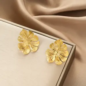 E1389-A (Gold Stud Earrings Pairs)