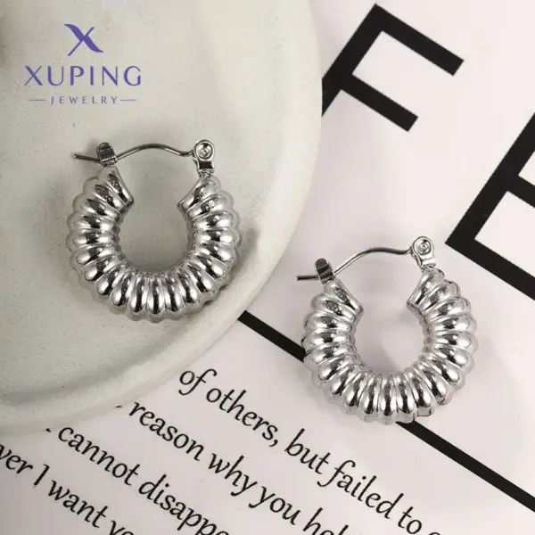 Wholesale 1 Pair Retro XUPING Simple Style Geometric Knot 304 Stainless Steel Earrings