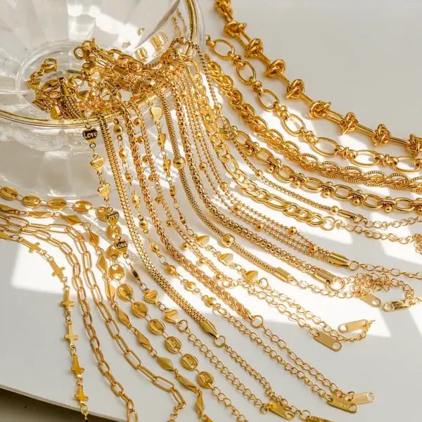 Ion Plating (IP) 18K Gold Plated Cross Heart Shape 304 Stainless Steel Classic Style Commute Waterproof Non Tarnish 304 Stainless Steel Lobster Trigger Clasp Closure Chain Bracelet