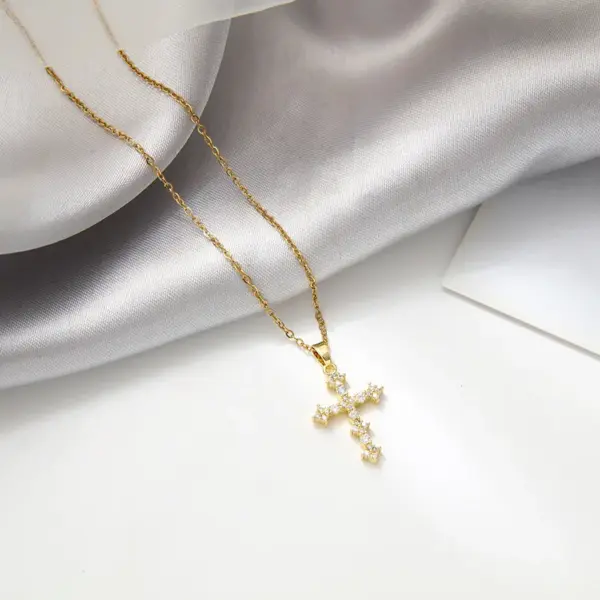 Wholesale Retro Cross Stainless Steel Inlay Rhinestones Pendant Necklace