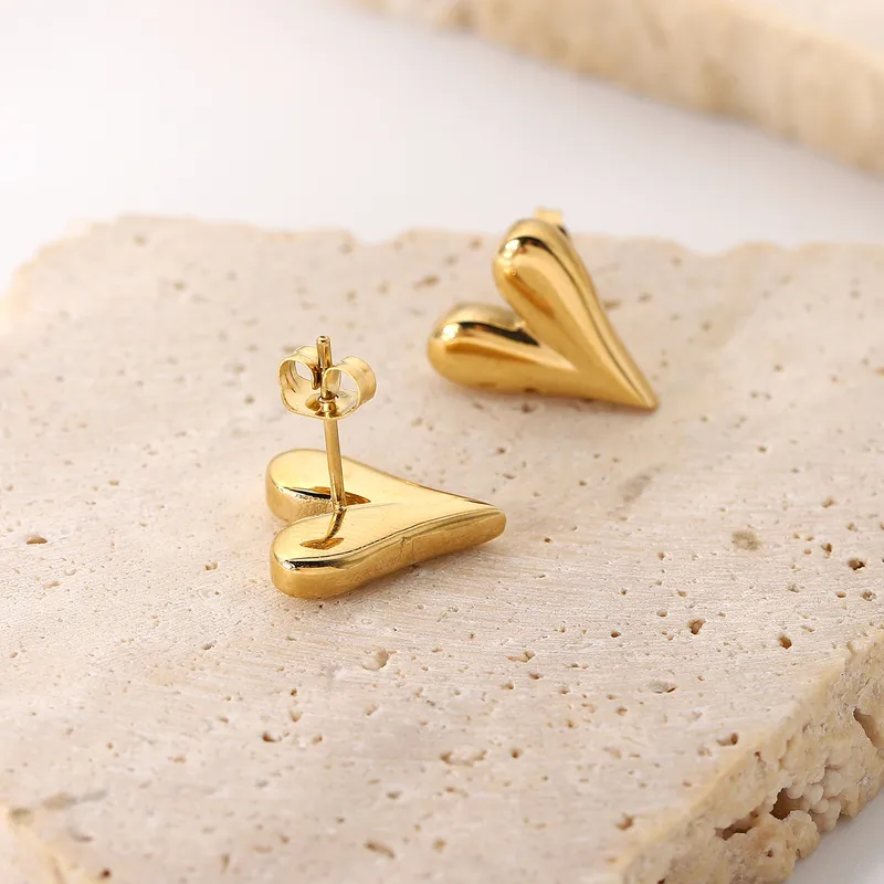 Wholesale PVD Coated Real Gold Plated Heart Stainless Steel Waterproof Non Tarnish Earrings