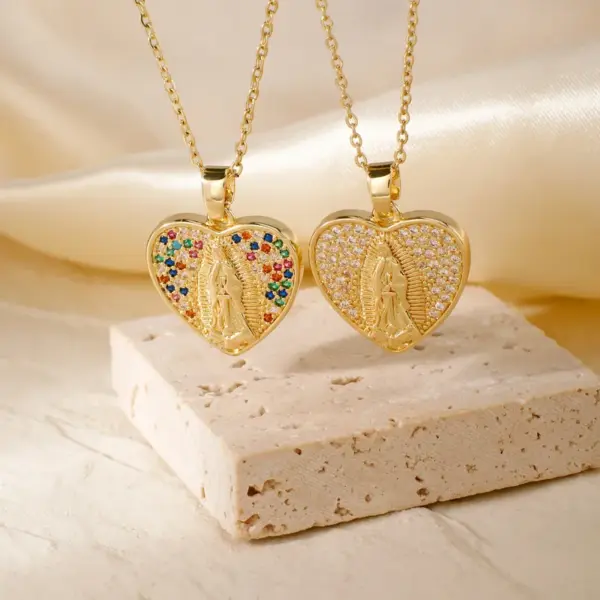 Wholesale PVD Coated K Gold Plated Virgin Mary Oval Heart Shape 304 Stainless Steel Copper Vintage Style Waterproof Non Tarnish Pendant Necklace