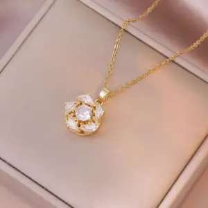 X0992 Flower Rotating Necklace