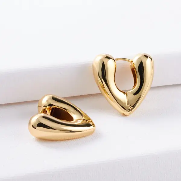 Wholesale 1 Pair Fashion Heart Shape Plating Copper 18k Gold Plated Earrings