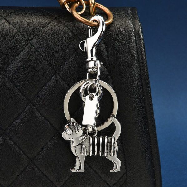 Wholesale Cross-border Explosions Small Animal Keychain Creative Bone Dragon Bag Pendant High-value Fashion All-match Trendy Jewelry