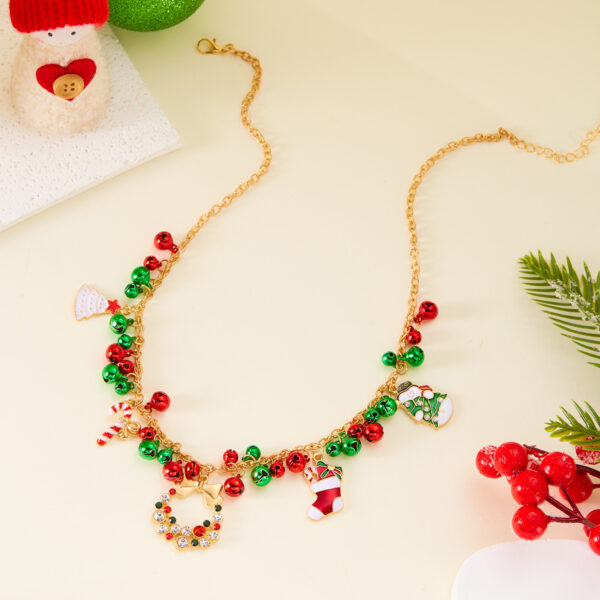 Wholesale Christmas Wreath Diamond Sweater Necklace