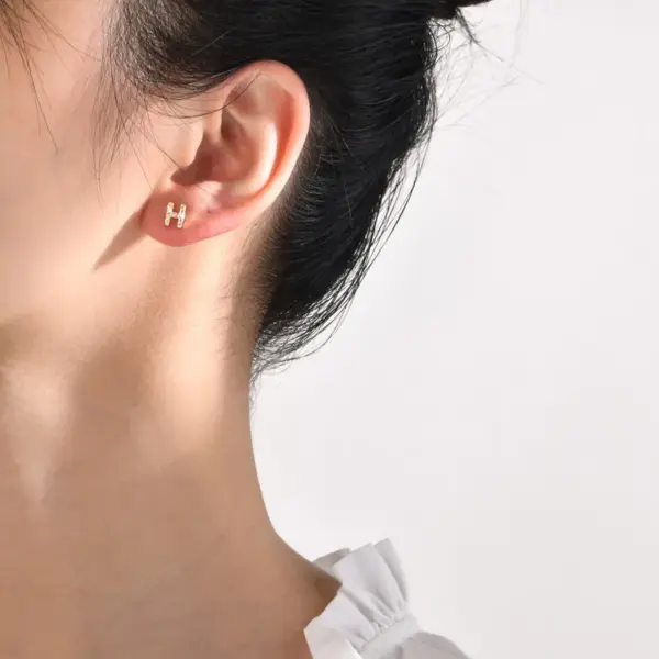 Wholesale 1 Pair Simple Style Letter Inlay Copper Zircon Gold Plated Ear Studs