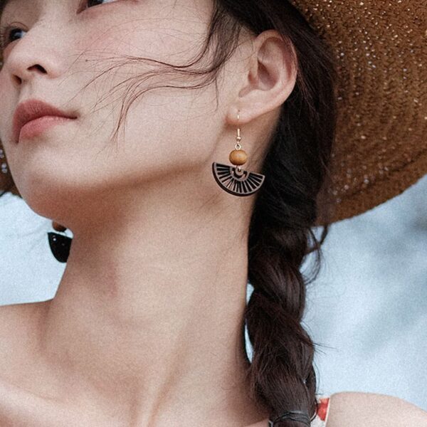 Wholesale New Chinese style wooden fan earrings female niche design sense National style earrings personality tassel ear clip without pierced earrings