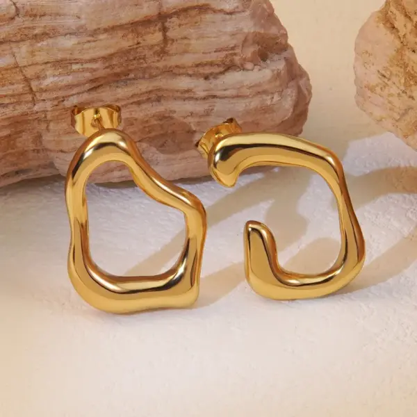 1 Pair Simple Style Classic Style Artistic Asymmetrical Irregular Hollow Out 304 Stainless Steel Imitation Gold Electroplating Ear Studs