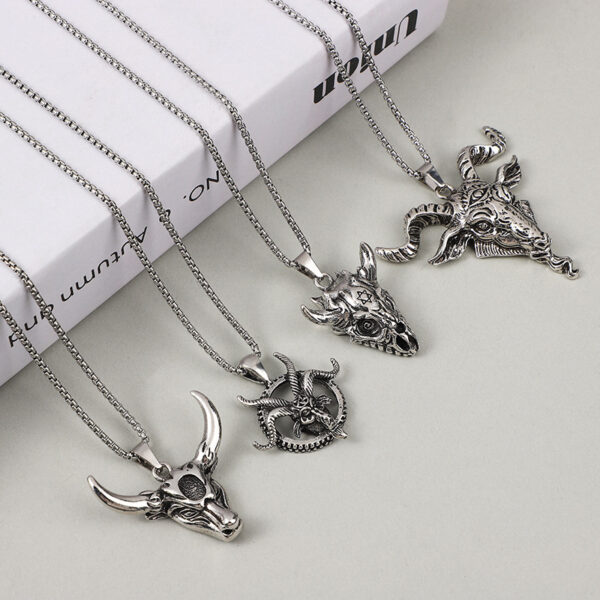 Wholesale European and American Domineering Prajna Big Ghost Skull Necklace Trendy Personalized Titanium Steel Punk Men's Hip-Hop Pendant Men's Sweater Chain