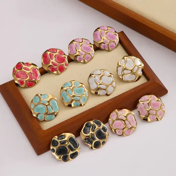 Wholesale Fashionable Hollow Stainless Steel Earrings Women's INS Style 18K Gold Geometric Irregular Retro Hydraulic Moulding