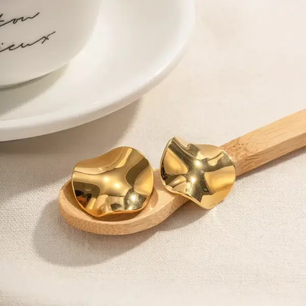 Wholesale 1 Pair Simple Style Irregular Round Irregular 304 Stainless Steel Imitation Gold Electroplating Ear Studs